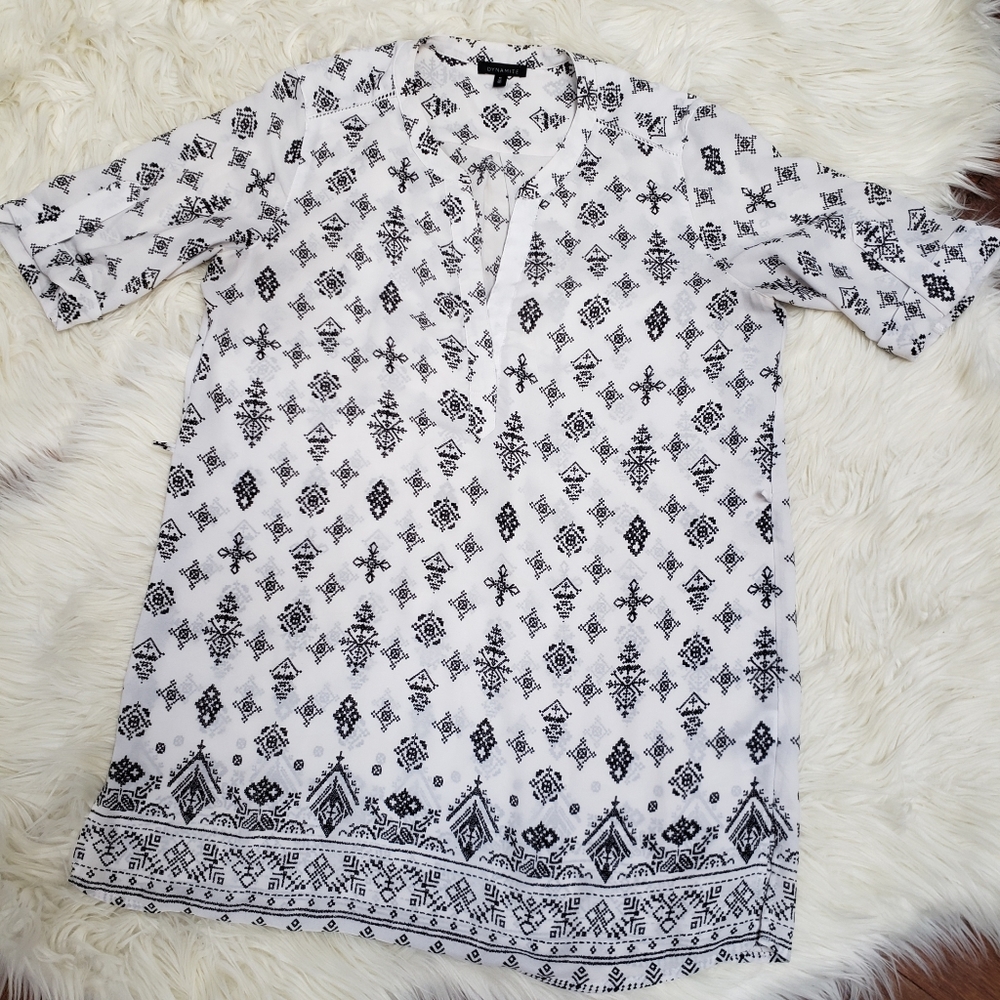 💫3/$30💫Dynamite Geometric Print Tunic